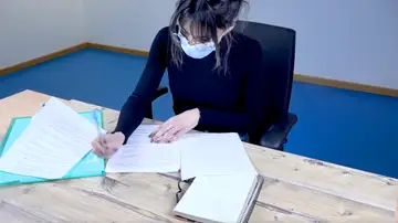 Mujer estudiando