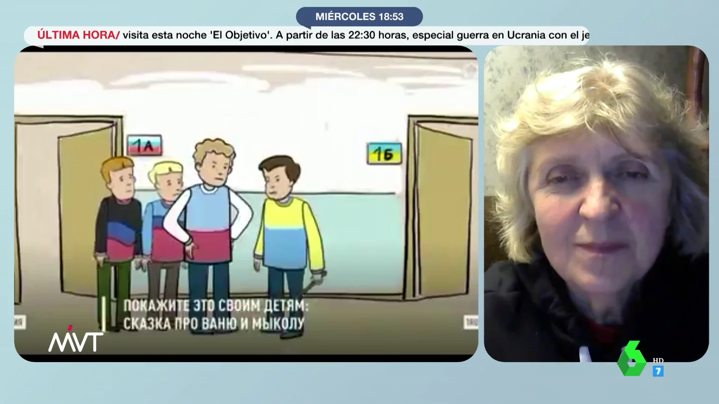 "Una lección obligatoria": una ciudadana rusa explica la propaganda a los niños sobre la guerra en Ucrania "Una lección obligatoria": una ciudadana rusa explica la propaganda a los niños sobre la guerra en Ucrania