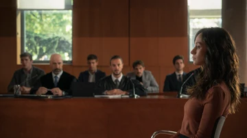 Además del trauma de la violación, Alba tiene que hacer frente a un juicio durísimo.
