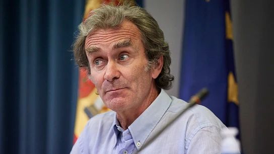 Fernando Simón: "Tenemos que aceptar que el COVID-19 va a estar ahí, que va a seguir circulando" Fernando Simón: "Tenemos que aceptar que el COVID-19 va a estar ahí, que va a seguir circulando"