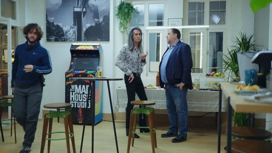 Oriol Junqueras desvela uno de los saludos más habituales en la cárcel: "Salud y libertad" Oriol Junqueras desvela uno de los saludos más habituales en la cárcel: "Salud y libertad"