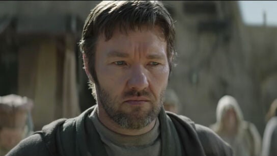 Joel Edgerton se mete en la piel de Owen Lars, el tío de Luke Skywalkers.