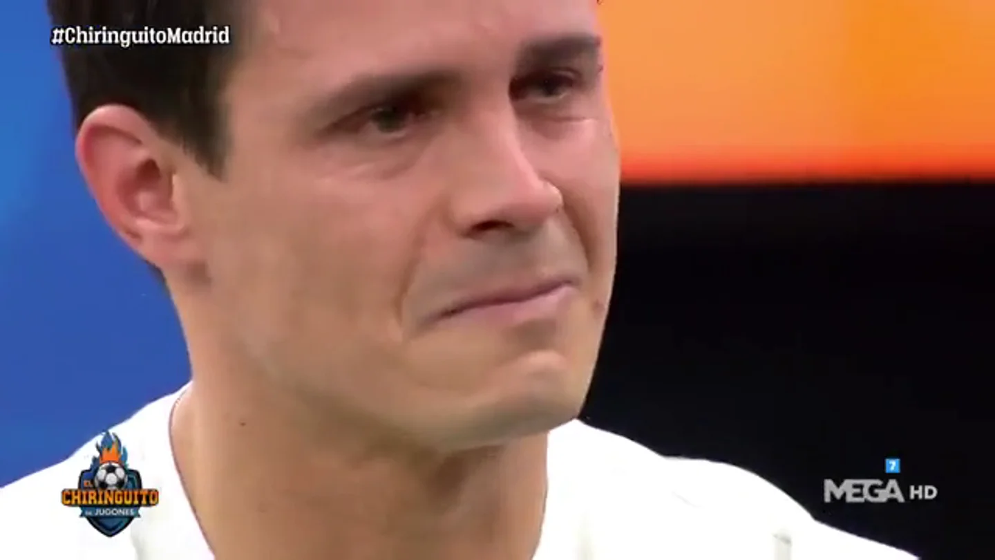 El momento más emotivo de Edu Aguirre: "Gracias papá y abuelo por hacerme del Real Madrid" El momento más emotivo de Edu Aguirre: "Gracias papá y abuelo por hacerme del Real Madrid"