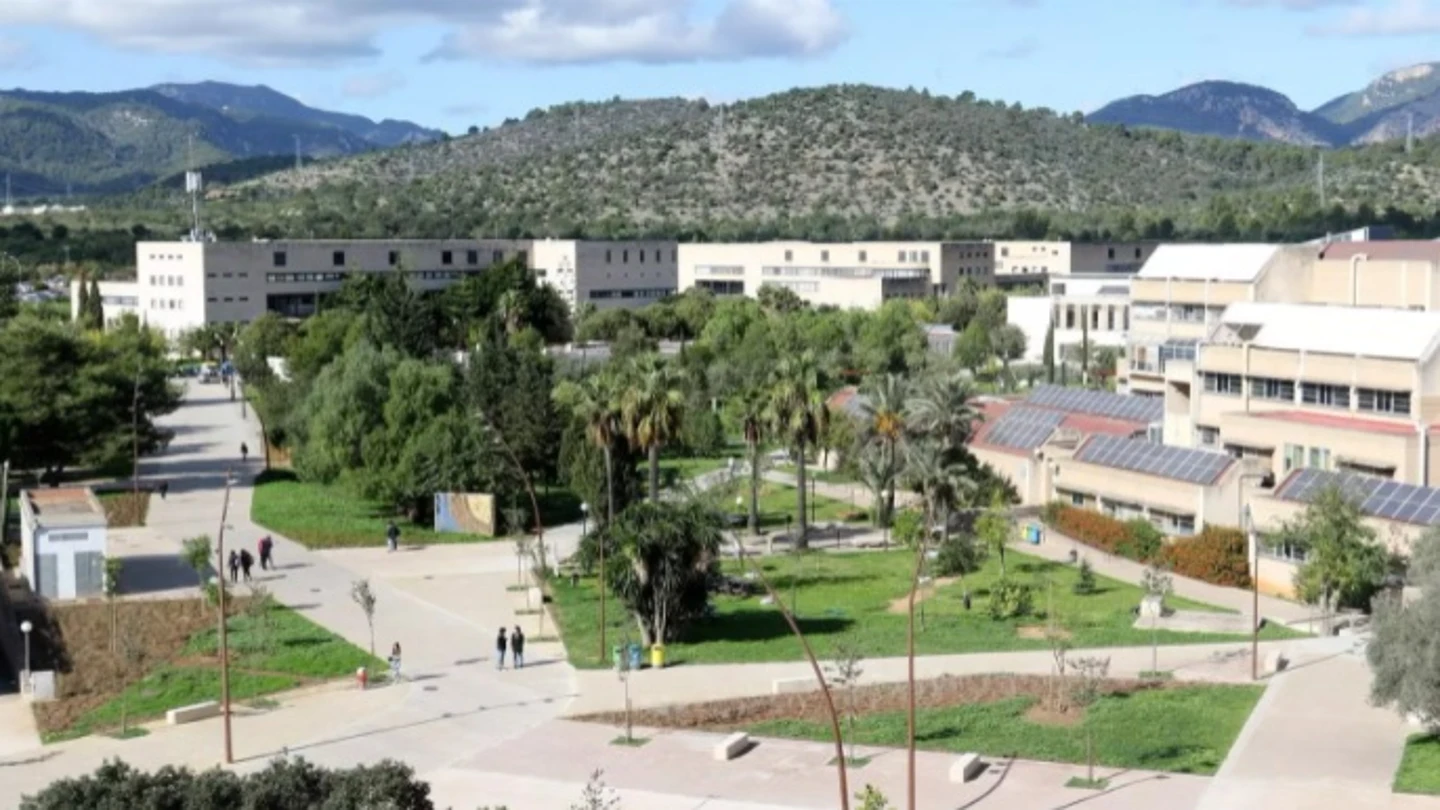 Vista general del campus de la Universitat de les Illes Balears (UIB) Vista general del campus de la Universitat de les Illes Balears (UIB)