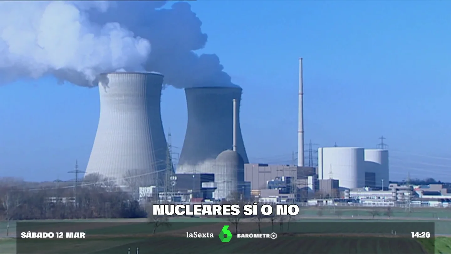 Imagen de archivo de una central nuclear Imagen de archivo de una central nuclear