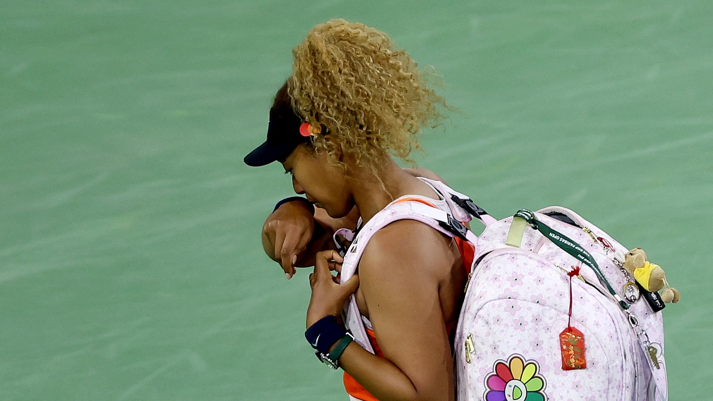 Naomi Osaka, entre lágrimas Naomi Osaka, entre lágrimas
