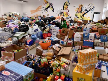 Donaciones y recogida de alimentos para Ucrania Donaciones y recogida de alimentos para Ucrania