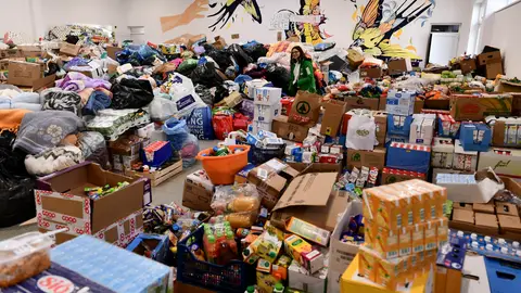 Donaciones y recogida de alimentos para Ucrania Donaciones y recogida de alimentos para Ucrania