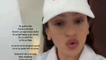 El vídeo de Rosalía leyendo la letra de 'Hentai' que ha revolucionado a sus seguidores