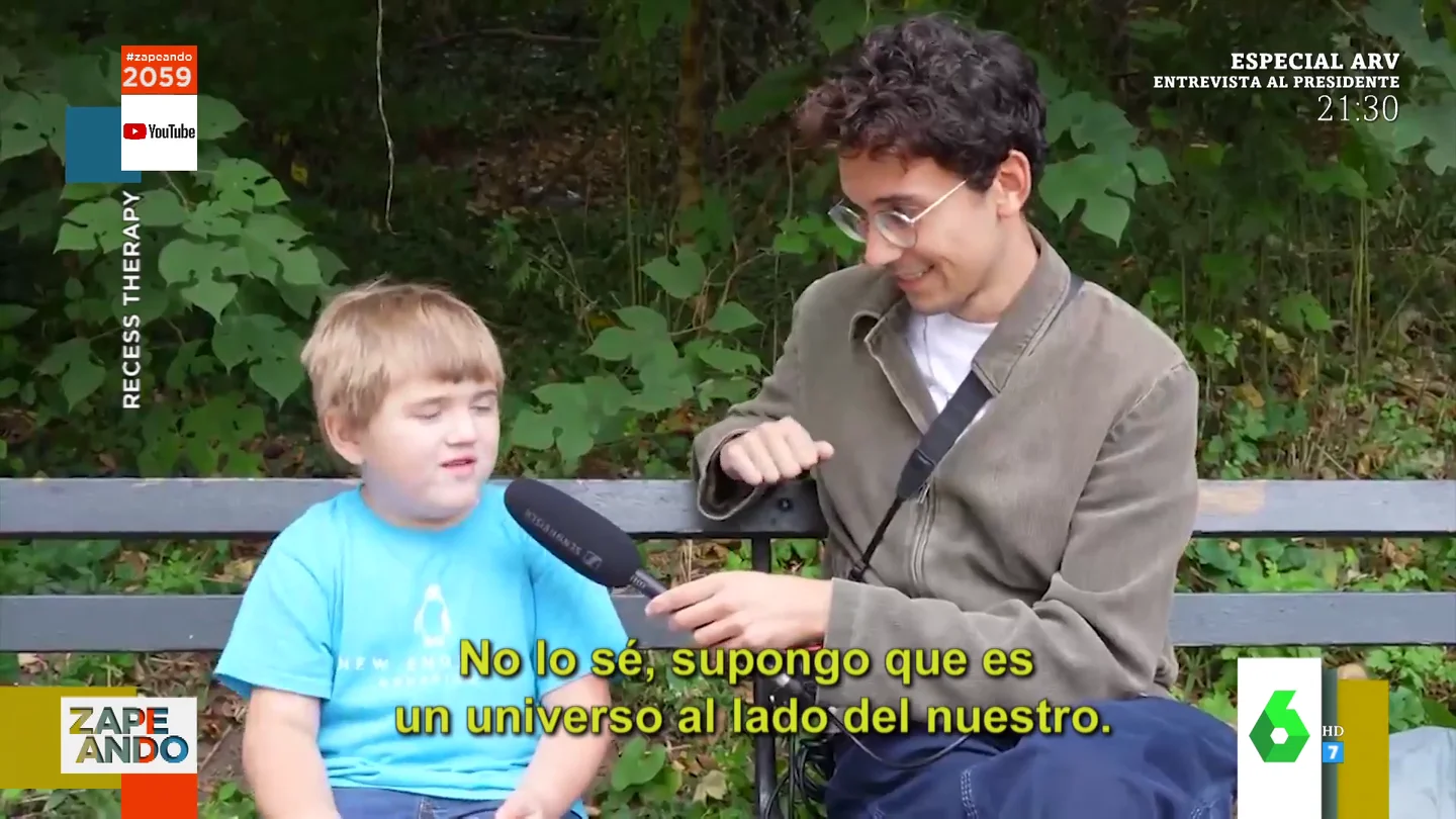 niño hablando dragones niño hablando dragones
