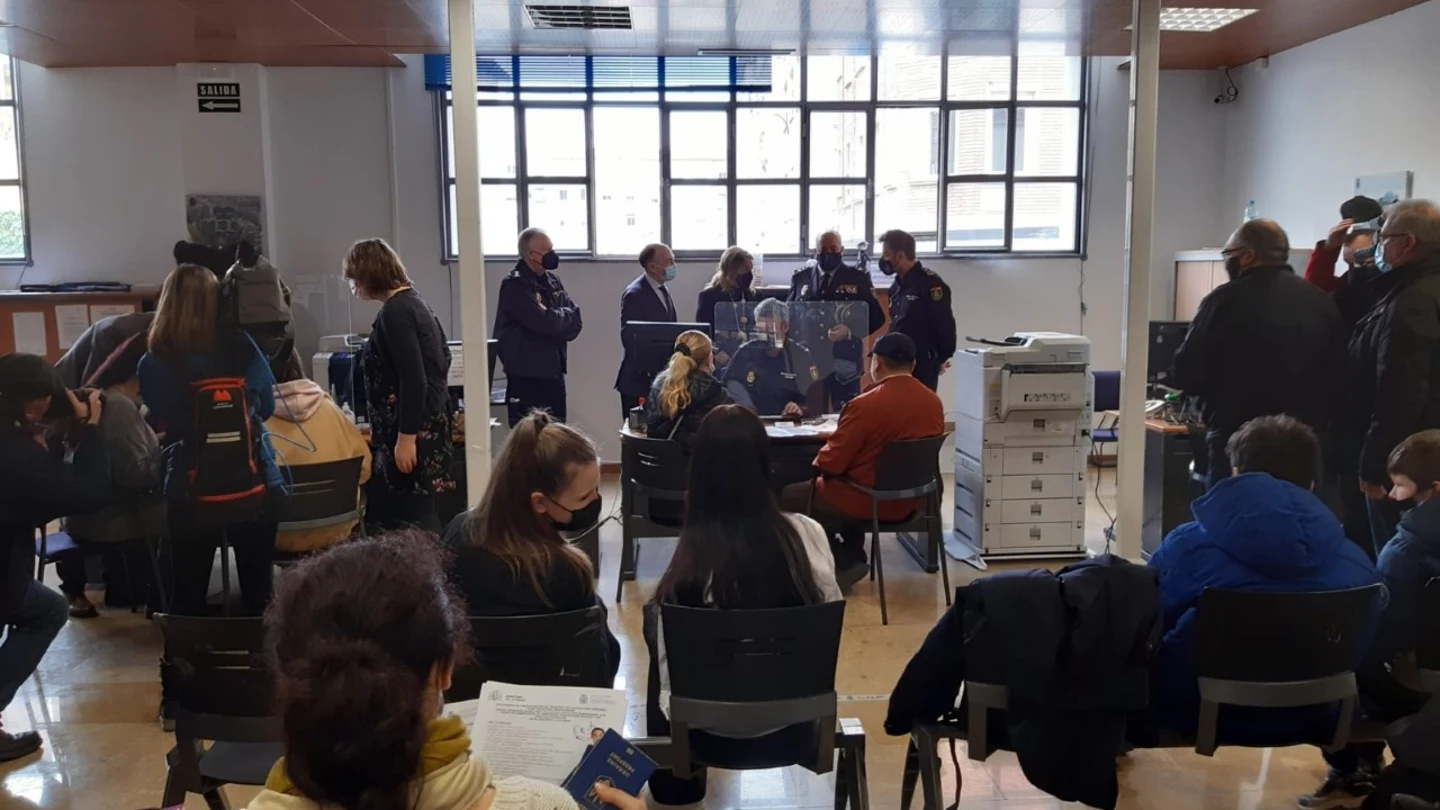 Oficina de Extranjería de Zaragoza donde son atendidos los refugiados Oficina de Extranjería de Zaragoza donde son atendidos los refugiados