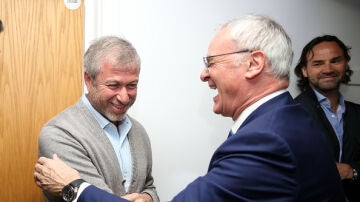 Roman Abramovich y Claudio Ranieri