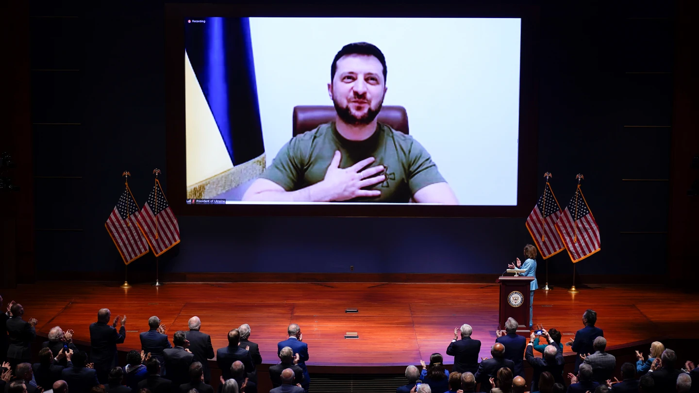 Zelenski recibe una ovación al inicio de su intervención ante el Congreso de Estados Unidos Zelenski recibe una ovación al inicio de su intervención ante el Congreso de Estados Unidos