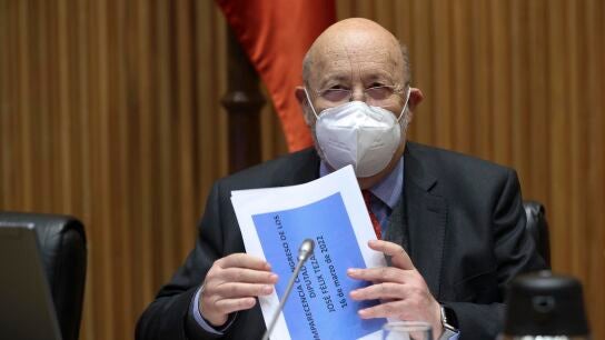 16/03/2022 17:39 (UTC) Cr&eacute;dito: EFE Fuente: EFE Autor: Kiko Huesca Tem&aacute;tica: Pol&iacute;tica &raquo; Parlamento &raquo; C&aacute;mara baja - congreso El presidente del Centro de Investigaciones Sociol&oacute;gicas (CIS), F&eacute;lix Tezanos, comparece en la Comisi&oacute;n Constitucional.