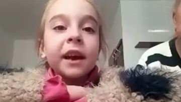 La niña ucraniana que emocionó a las redes cantando 'Let it go' de Frozen en un búnker está a salvo en Polonia