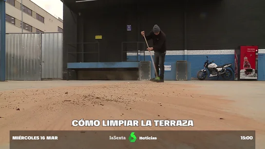 Cómo limpiar las terrazas correctamente tras la calima Cómo limpiar las terrazas correctamente tras la calima