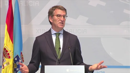 Feijóo asume el discurso de Vox: "Un padre mató a sus dos hijos por un problema con su pareja. Pero eso no es violencia machista" Feijóo asume el discurso de Vox: "Un padre mató a sus dos hijos por un problema con su pareja. Pero eso no es violencia machista"