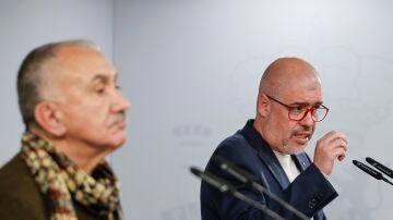 Los secretarios generales de UGT, Pepe Álvarez y CCOO, Unai Sordo.