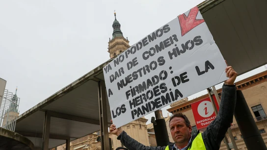 Un transportista protesta durante los paros del sector Un transportista protesta durante los paros del sector