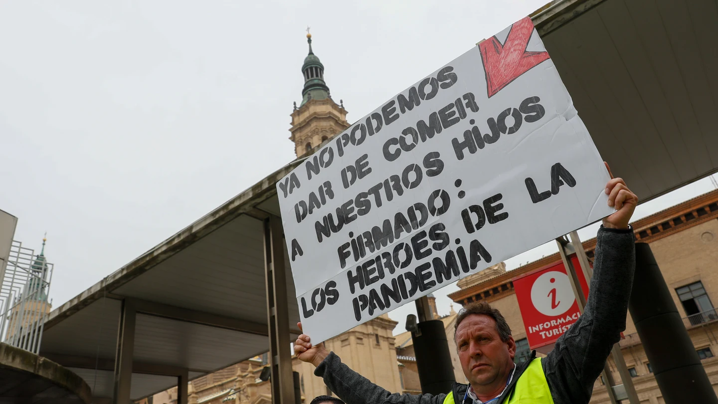 Un transportista protesta durante los paros del sector Un transportista protesta durante los paros del sector