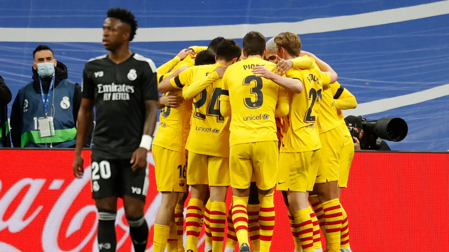 El Barça celebra un gol ante Vinicius El Barça celebra un gol ante Vinicius