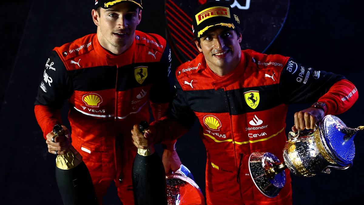 Charles Leclerc y Carlos Sainz, doblete con Ferrari