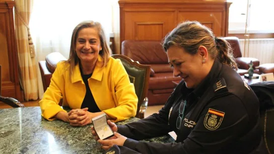 La comisaria jefe de Pontevedra, Estíbaliz Palma, de uniforme La comisaria jefe de Pontevedra, Estíbaliz Palma, de uniforme