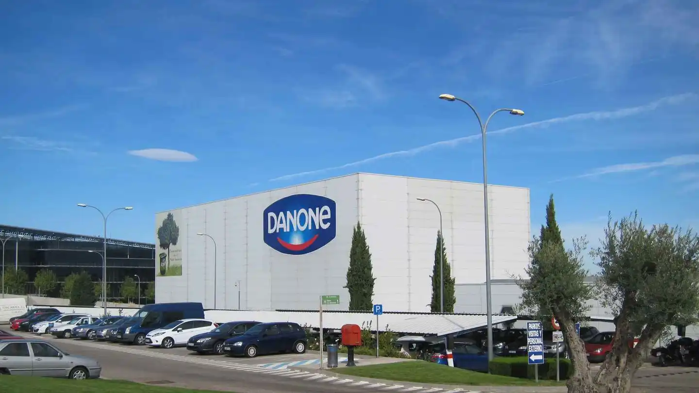 Imagen de una fábrica de Danone Imagen de una fábrica de Danone