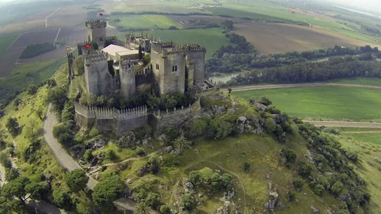 Vista aérea del castillo de Almodóvar del Río Vista aérea del castillo de Almodóvar del Río