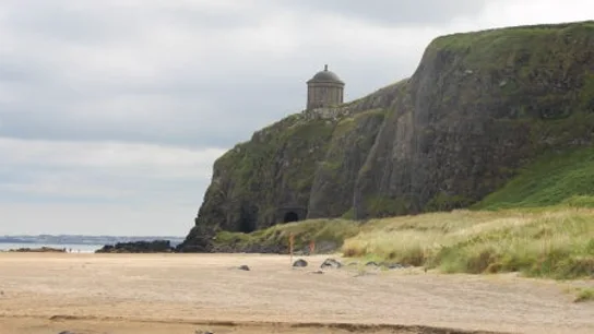 la playa de Downhill en Irlanda del Norte la playa de Downhill en Irlanda del Norte
