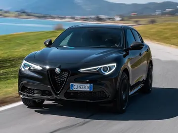 Alfa Romeo Stelvio "Estrema" Alfa Romeo Stelvio "Estrema"