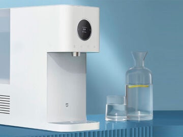 Xiaomi lanza un dispensador de agua inteligente que se controla con el móvil