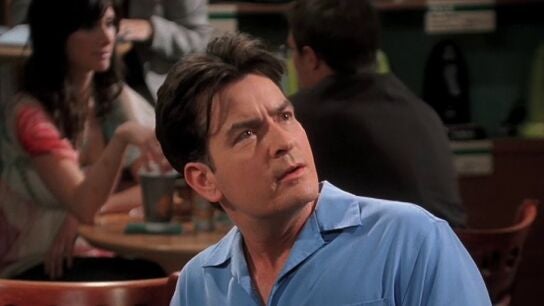 Charlie Sheen en 'Dos Hombres y Medio'.