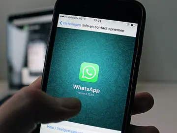 WhatsApp WhatsApp