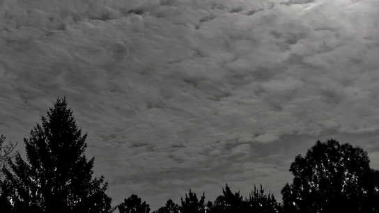 En la imagen, nubes al sur de la provincia de Lugo En la imagen, nubes al sur de la provincia de Lugo