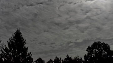 En la imagen, nubes al sur de la provincia de Lugo