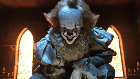 Pennywise es el payaso que nadie querría en una fiesta. Pennywise es el payaso que nadie querría en una fiesta.