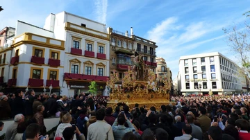 Semana Santa 2018 en Sevilla. Hermandad de la Resurrección