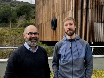 Por que la inmunodeficiencia afecta solo a un gemelo identico Por que la inmunodeficiencia afecta solo a un gemelo identico