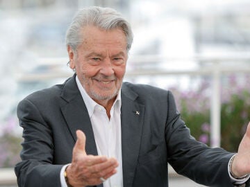 Alain Delon solicita la eutanasia en Suiza