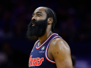 James Harden, con los Sixers