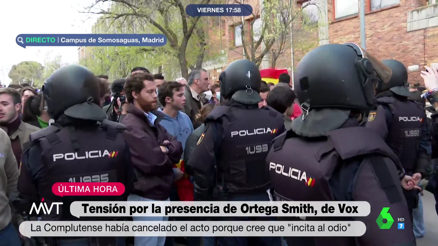 Tensión por la presencia de Ortega Smith en la Universidad Complutense tras la cancelación de un acto por "incitar al odio" Tensión por la presencia de Ortega Smith en la Universidad Complutense tras la cancelación de un acto por "incitar al odio"