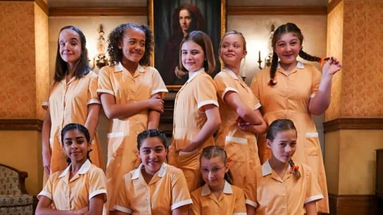 Las protagonistas de Torres de Malory. Las protagonistas de Torres de Malory.