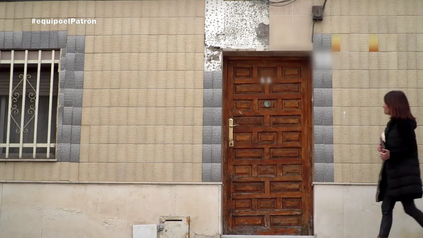 17.000 euros por una casa de 115 metros cuadrados: este es el impactante motivo por el que las casas tienen precios tan reducidos en una calle de Cádiz 17.000 euros por una casa de 115 metros cuadrados: este es el impactante motivo por el que las casas tienen precios tan reducidos en una calle de Cádiz