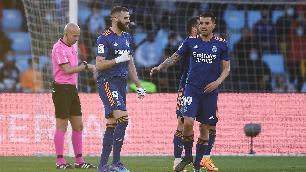 Benzema celebra un gol con el Real Madrid