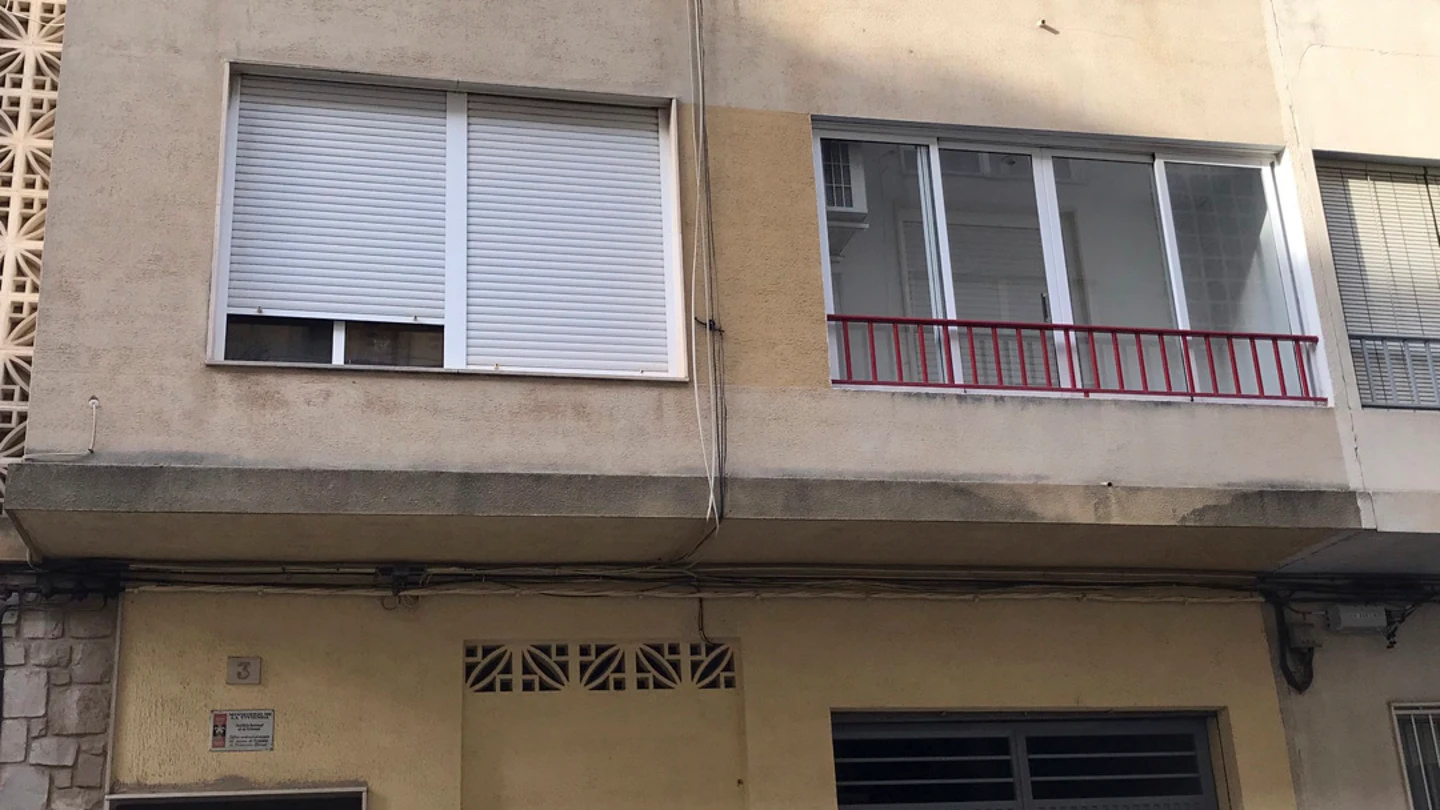 Un hombre mata a su hijo de 11 años a cuchilladas en Sueca, Valencia Un hombre mata a su hijo de 11 años a cuchilladas en Sueca, Valencia