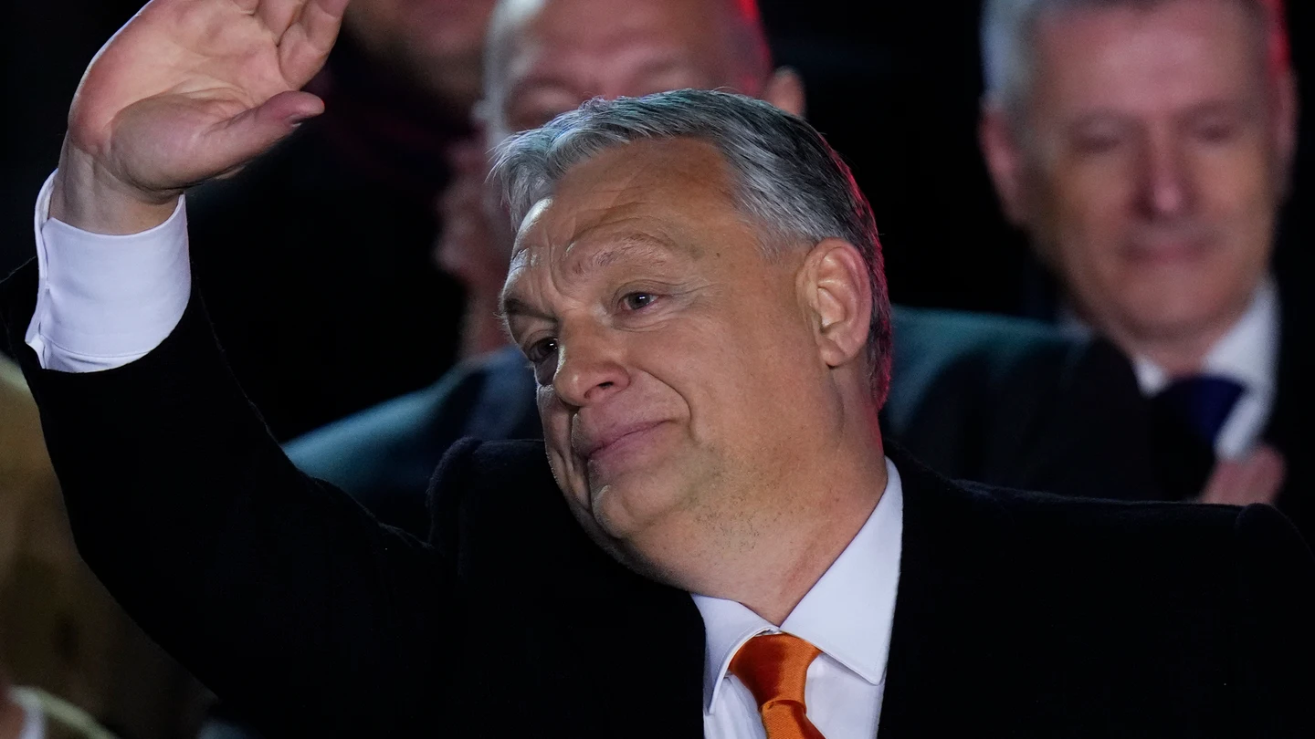 El primer ministro de Hungría, Viktor Orbán, celebra su victoria en las elecciones El primer ministro de Hungría, Viktor Orbán, celebra su victoria en las elecciones