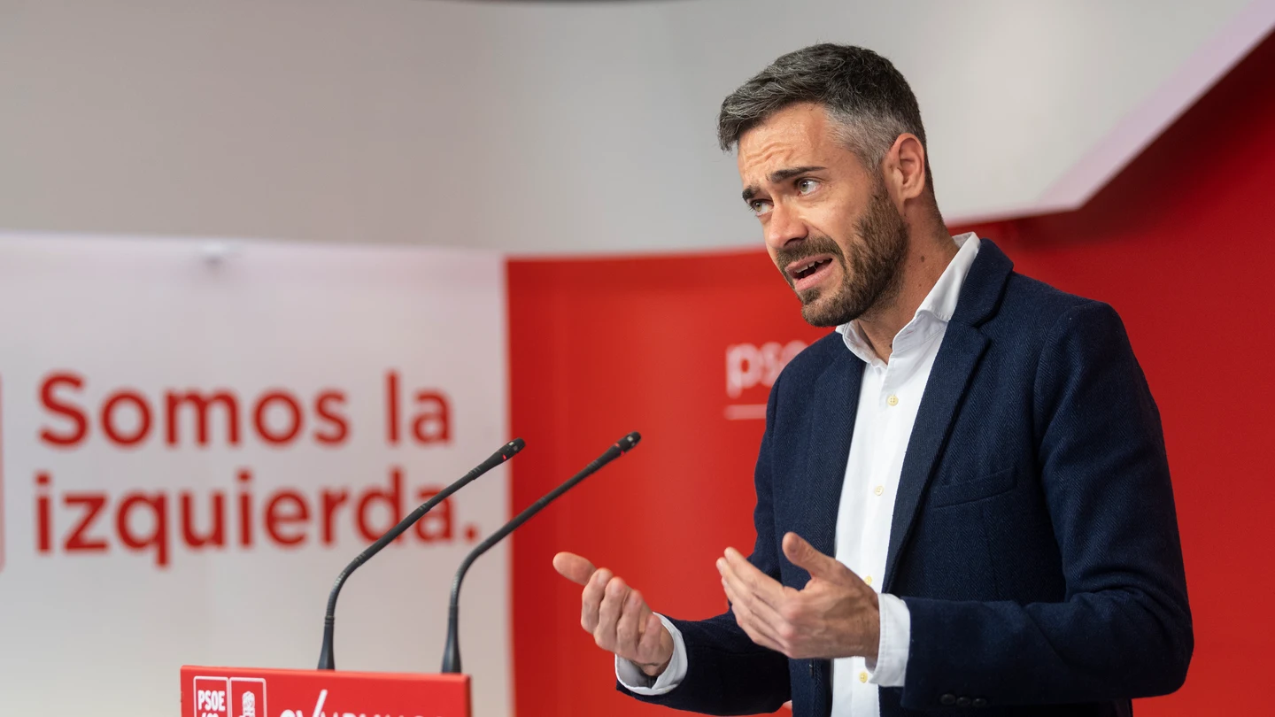 El portavoz de la CEF del PSOE, Felipe Sicilia El portavoz de la CEF del PSOE, Felipe Sicilia