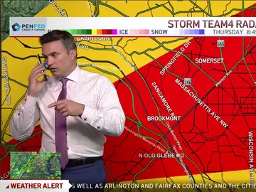 Un meteorólogo llama en directo a sus hijos para avisarles de que un tornado se dirige hacia su casa