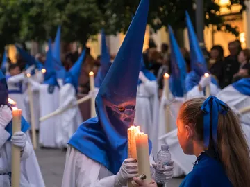 Aplicaciones imprescindibles para no perder detalle en Semana santa Aplicaciones imprescindibles para no perder detalle en Semana santa
